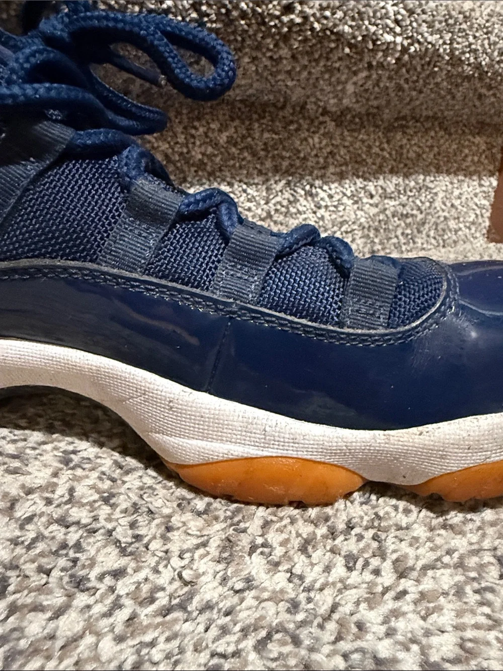 Jordan 11 retro “Navy Gum”